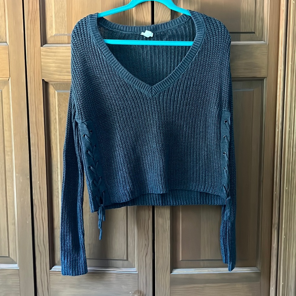 Garage- grey cropped sweater